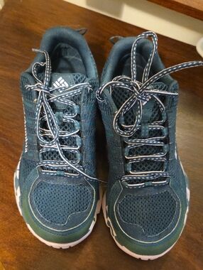 Columbia Teal and White Mesh Trail Sneakers